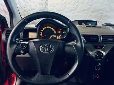 Vendo Toyota iQ 2009 - 10990 EUR, 161533 km - AUTO.MOTO.pt