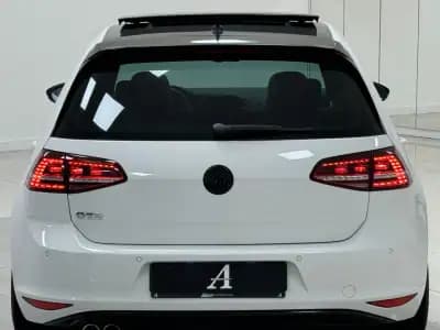 Vendo Volkswagen Golf 2013 - 19890 EUR, 186000 km - AUTO.MOTO.pt