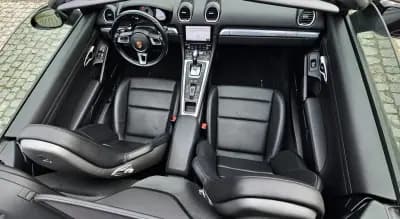 Vendo Porsche 718 Boxster 2016 - 64999 EUR, 26000 km - AUTO.MOTO.pt