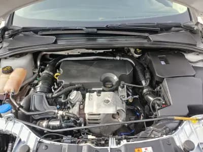 Sell Ford Focus 2012 - 7950 EUR, 136113 km - AUTO.MOTO.pt