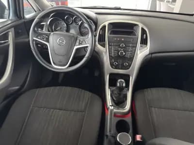 Vendo Opel Astra 2009 - 5990 EUR, 244173 km - AUTO.MOTO.pt