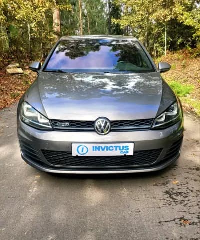 Vendo Volkswagen Golf 2015 - 16990 EUR, 218000 km - AUTO.MOTO.pt