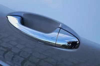 Vendo Mercedes-Benz E 220 2017 - 34999 EUR, 180000 km - AUTO.MOTO.pt