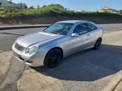 Vendo Mercedes-Benz C 180 2003 - 7000 EUR, 173500 km - AUTO.MOTO.pt