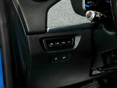 Sell Renault Zoe 2020 - 13900 EUR, 105098 km - AUTO.MOTO.pt