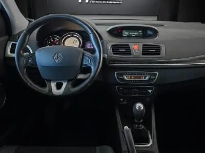 Vendo Renault Mégane Sport Tourer 2009 - 10450 EUR, 160000 km - AUTO.MOTO.pt
