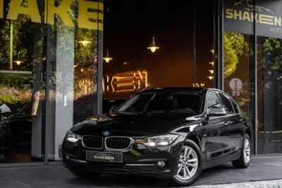 Vendo BMW 318 2015 - 16900 EUR, 246569 km - AUTO.MOTO.pt