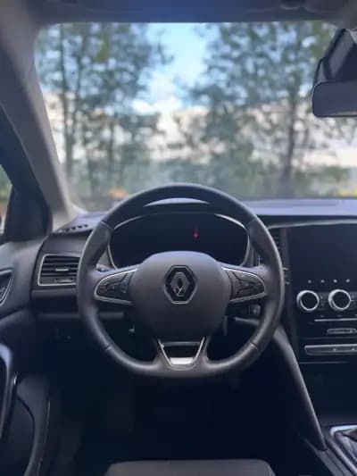 Vendo Renault Mégane Break 2022 - 17500 EUR, 116925 km - AUTO.MOTO.pt