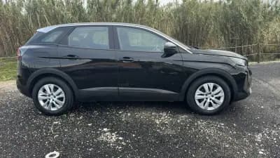 Vendo Peugeot 3008 2021 - 21800 EUR, 67000 km - AUTO.MOTO.pt