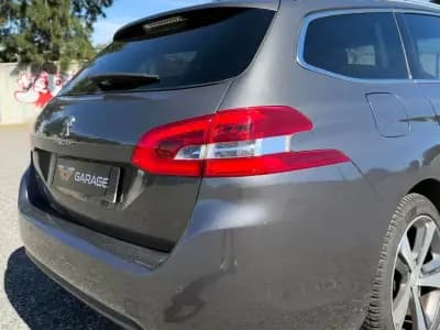 Vendo Peugeot 308 SW 2017 - 13990 EUR, 130000 km - AUTO.MOTO.pt