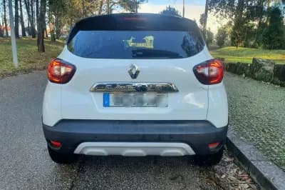 Vendo Renault Captur 2018 - 15800 EUR, 84000 km - AUTO.MOTO.pt