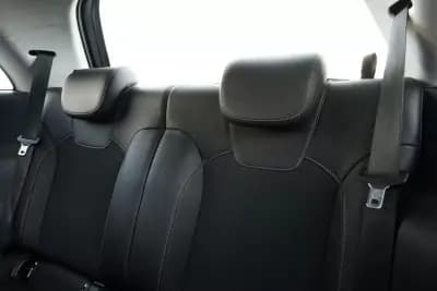 Sell Opel Adam 2017 - 11400 EUR, 77000 km - AUTO.MOTO.pt