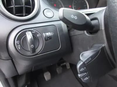 Vendo Ford Fiesta 2005 - 4990 EUR, 204000 km - AUTO.MOTO.pt