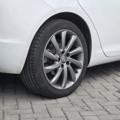 Vendo Alfa Romeo Giulietta 2016 - 10250 EUR, 172955 km - AUTO.MOTO.pt