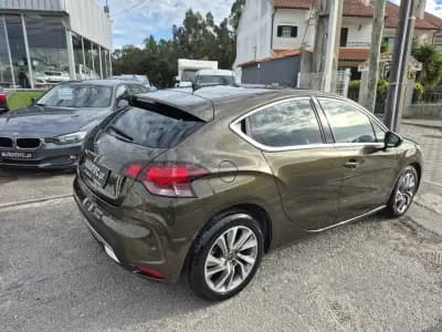 Vendo Citroën DS4 2012 - 11400 EUR, 214040 km - AUTO.MOTO.pt