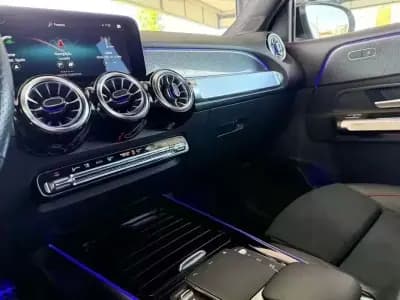 Vendo Mercedes-Benz GLB 200 2021 - 39999 EUR, 132000 km - AUTO.MOTO.pt