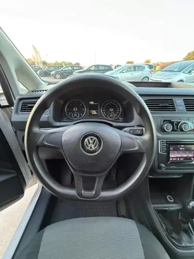 Sell Volkswagen Caddy 2018 - 7950 EUR, 322680 km - AUTO.MOTO.pt