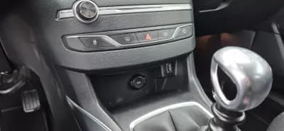 Sell Peugeot 308 SW 2019 - 12750 EUR, 100000 km - AUTO.MOTO.pt