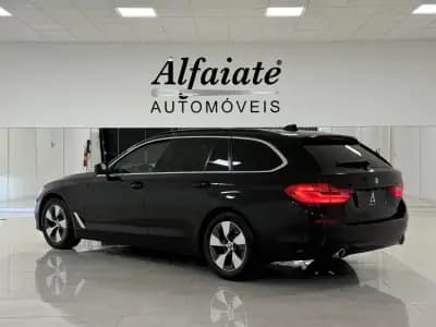 Vendo BMW 520 2018 - 24990 EUR, 153000 km - AUTO.MOTO.pt