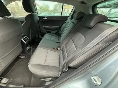 Sell Kia Sportage 2021 - 24900 EUR, 61000 km - AUTO.MOTO.pt