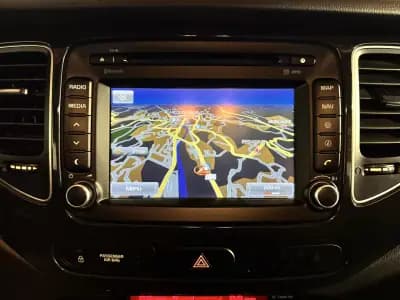 Sell Kia Carens 2016 - 16500 EUR, 115211 km - AUTO.MOTO.pt