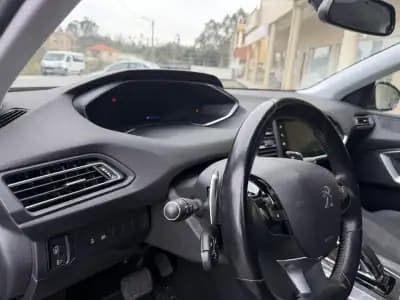 Sell Peugeot 308 SW 2020 - 17900 EUR, 124000 km - AUTO.MOTO.pt