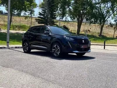 Vendo Peugeot e-2008 2022 - 21990 EUR, 30000 km - AUTO.MOTO.pt