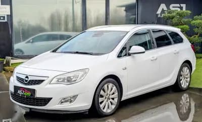 Sell Opel Astra Sports Tourer 2012 - 3900 EUR, 274564 km - AUTO.MOTO.pt