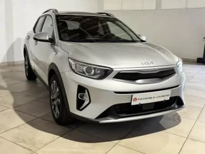 Vendo Kia Stonic 2025 - 21250 EUR, 54 km - AUTO.MOTO.pt