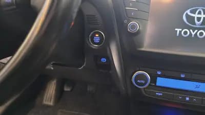 Vendo Toyota Avensis Touring Sports 2016 - 14900 EUR, 212217 km - AUTO.MOTO.pt