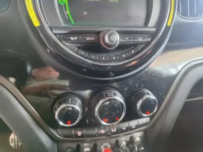 Vendo MINI Countryman 2018 - 19990 EUR, 84000 km - AUTO.MOTO.pt