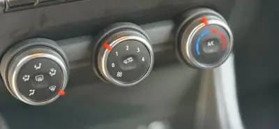 Sell Renault Captur 2023 - 18680 EUR, 30124 km - AUTO.MOTO.pt