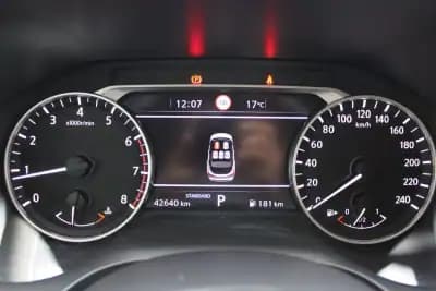 Vendo Nissan Qashqai 2023 - 25900 EUR, 42638 km - AUTO.MOTO.pt