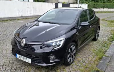 Sell Renault Clio 2021 - 14950 EUR, 71900 km - AUTO.MOTO.pt