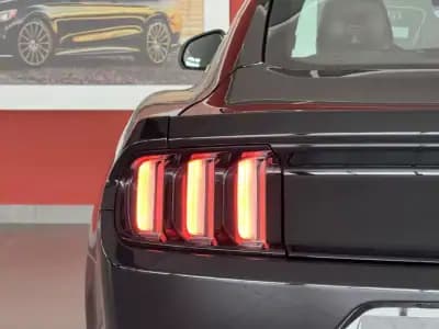 Vendo Ford Mustang 2015 - 39990 EUR, 71730 km - AUTO.MOTO.pt