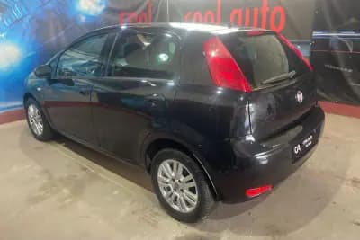 Vendo Fiat Punto 2018 - 8500 EUR, 105000 km - AUTO.MOTO.pt