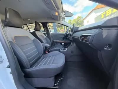 Vendo Dacia Sandero 2022 - 14500 EUR, 76000 km - AUTO.MOTO.pt