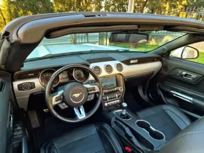 Vendo Ford Mustang 2015 - 37500 EUR, 159000 km - AUTO.MOTO.pt
