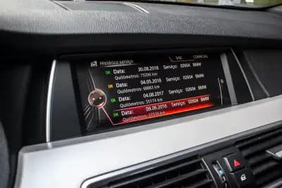 Vendo BMW 520 Gran Turismo 2015 - 19990 EUR, 183123 km - AUTO.MOTO.pt