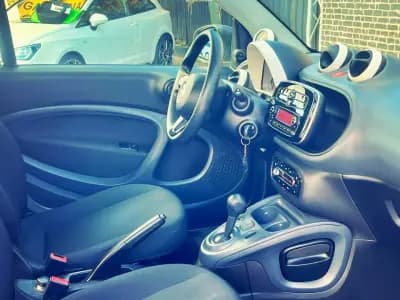 Vendo Smart Fortwo Cabrio 2017 - 10500 EUR, 58000 km - AUTO.MOTO.pt