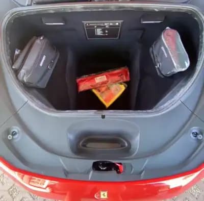 Sell Ferrari F8 Tributo 2022 - 425600 EUR, 4336 km - AUTO.MOTO.pt