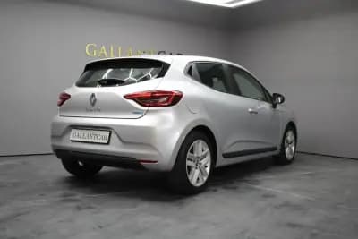 Vendo Renault Clio 2022 - 19800 EUR, 84000 km - AUTO.MOTO.pt