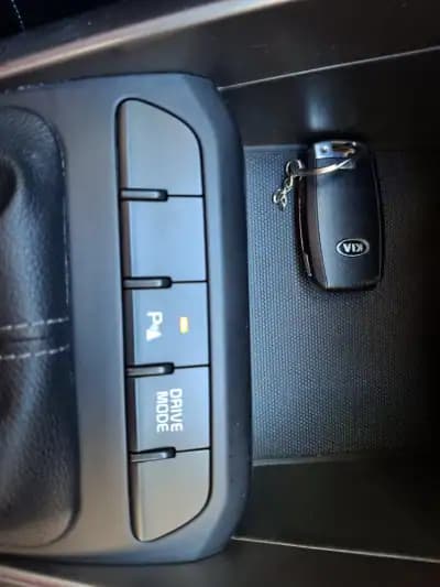 Sell Kia Rio 2021 - 15500 EUR, 70500 km - AUTO.MOTO.pt