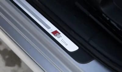 Vendo Audi A4 Avant 2014 - 14900 EUR, 277000 km - AUTO.MOTO.pt