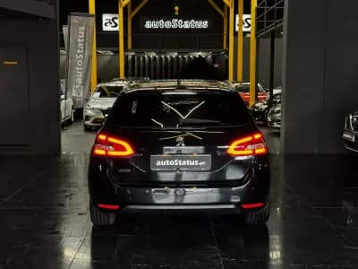 Vendo Peugeot 308 SW 2021 - 13990 EUR, 123500 km - AUTO.MOTO.pt