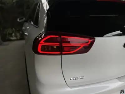 Sell Kia e-Niro 2021 - 33500 EUR, 69000 km - AUTO.MOTO.pt