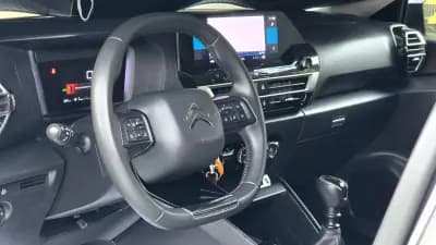 Vendo Citroën C4 2022 - 18500 EUR, 74150 km - AUTO.MOTO.pt