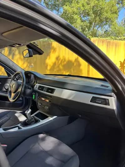 Sell BMW 318 2009 - 7900 EUR, 317000 km - AUTO.MOTO.pt