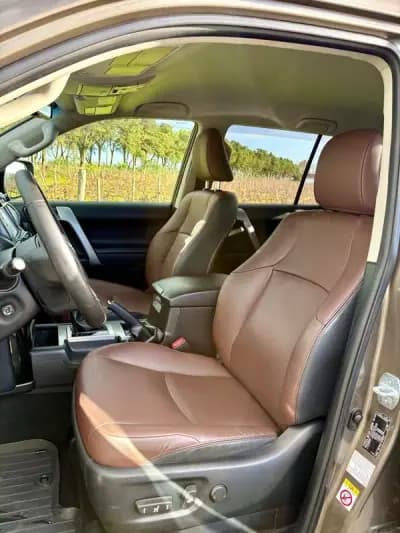 Vendo Toyota Land Cruiser 2015 - 59900 EUR, 145722 km - AUTO.MOTO.pt