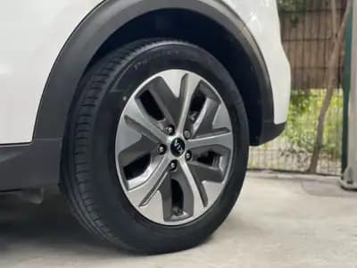 Sell Kia e-Niro 2021 - 33500 EUR, 69000 km - AUTO.MOTO.pt